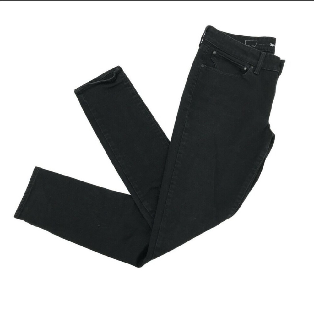 Levi’s Slight Curve Skinny Black Jeans size 26